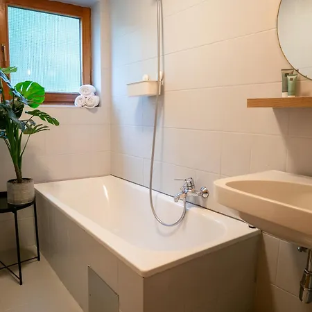 Haus Arlberg Ferienhaus *